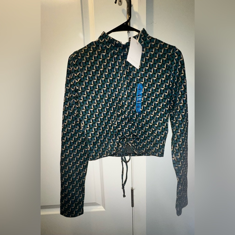 Pull&Bear Jacquard Long Sleeve Cut Out Crop Top